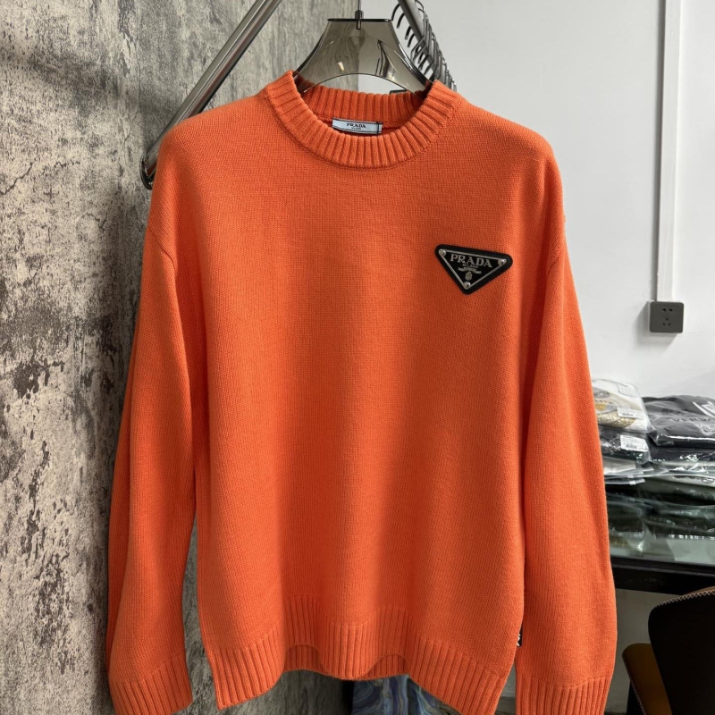 Pra*a sweater